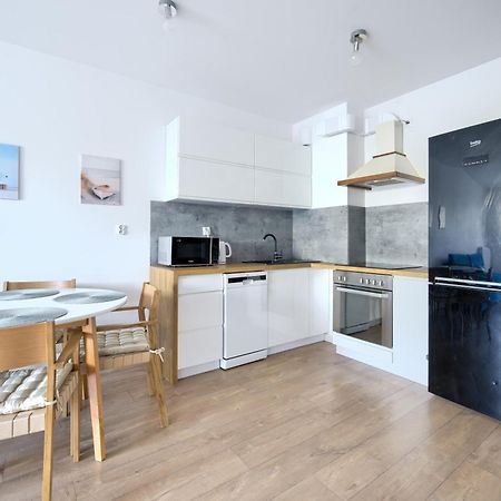 Apartamentyprzymorzu Baltycki Z Miejscem Postojowym I Ogrodkiem Kolberg Exterior foto